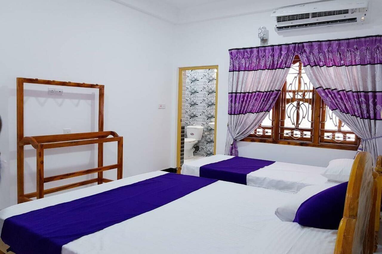 Snp Star Guest House Trincomalee Exterior photo