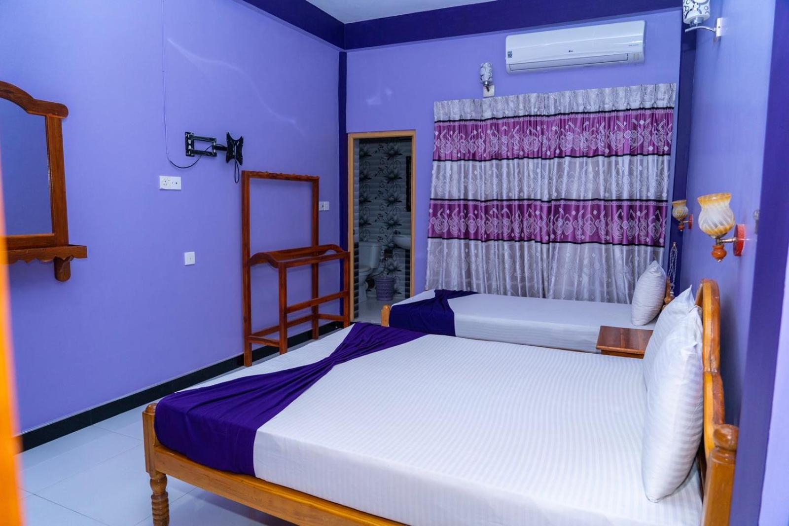 Snp Star Guest House Trincomalee Exterior photo