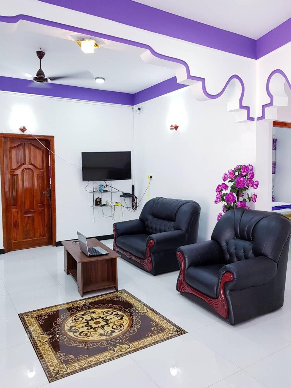 Snp Star Guest House Trincomalee Exterior photo